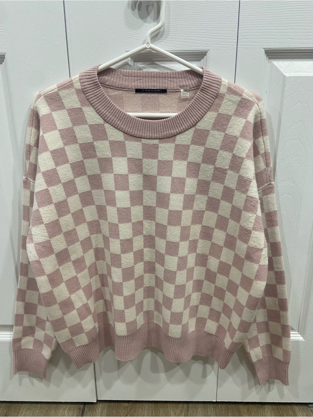 Tahari Pink & Cream Checkerboard Crewneck Sweater Size M